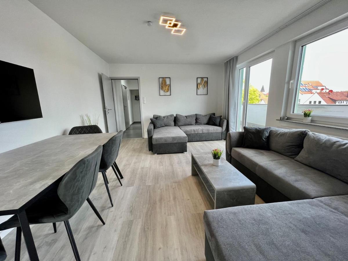 Nujen- Hotel Und Apartment Stuttgart Zuffenhausen Eksteriør billede